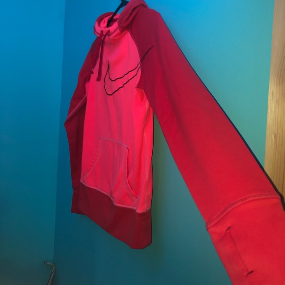 Nike Sweatshirt - Picture 2 of 3